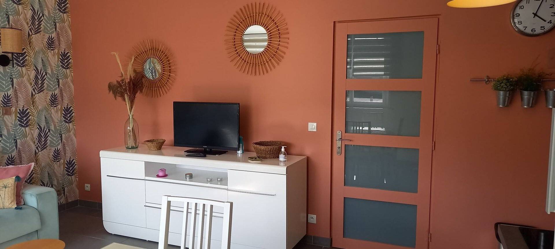 Entire apartment, 3* Gîte: Port & Beach, 50m from the Sea, South-Facing, Quiet Location in Fécamp, Le Havre region