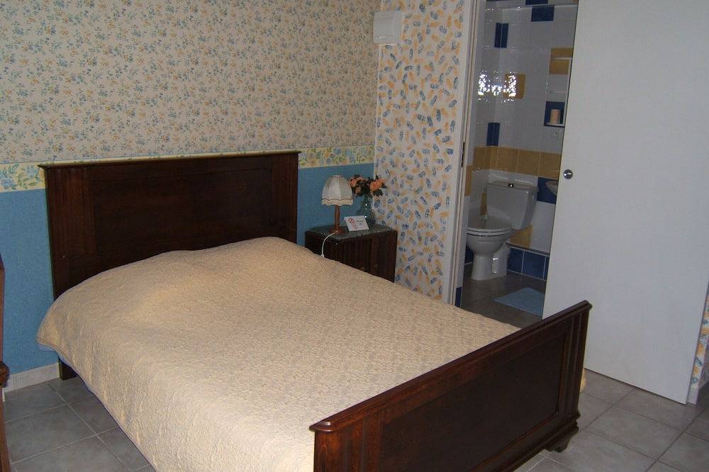Chambre d'hôtes climatisée 2 personnes - Vue sur jardin in Labruguière, Région de Castres