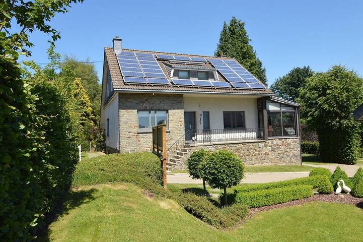 Ferienhaus für 15 Personen, mit Sauna und Garten