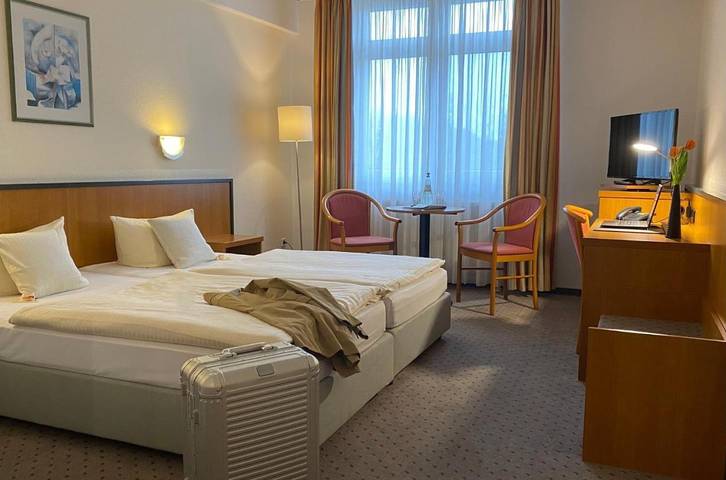 Hôtel pour 2 personnes, avec terrasse, animaux acceptés à Birkenwerder - 2