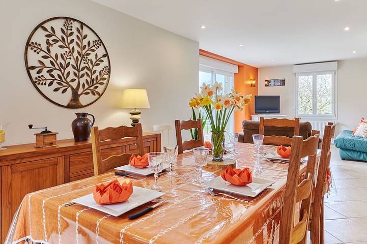 Location de vacances pour 5 personnes, avec Balcon/Terrasse et Jardin à Le Vrétot