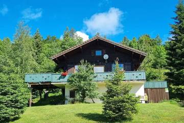 Chalet pour 8 personnes, avec balcon, animaux acceptés à Foncine-le-Haut
