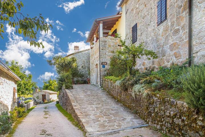 Maison d’hôte pour 2 personnes, animaux acceptés à Buzet