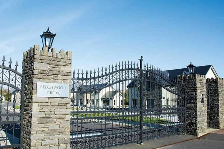 Holiday home for 8 people, with garden and terrace in Kenmare