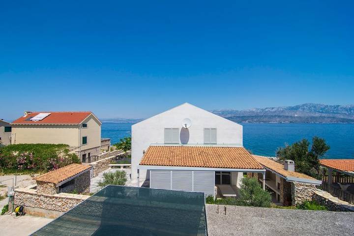 Gîte pour 4 personnes, avec Balcon/Terrasse à Supetar - 2