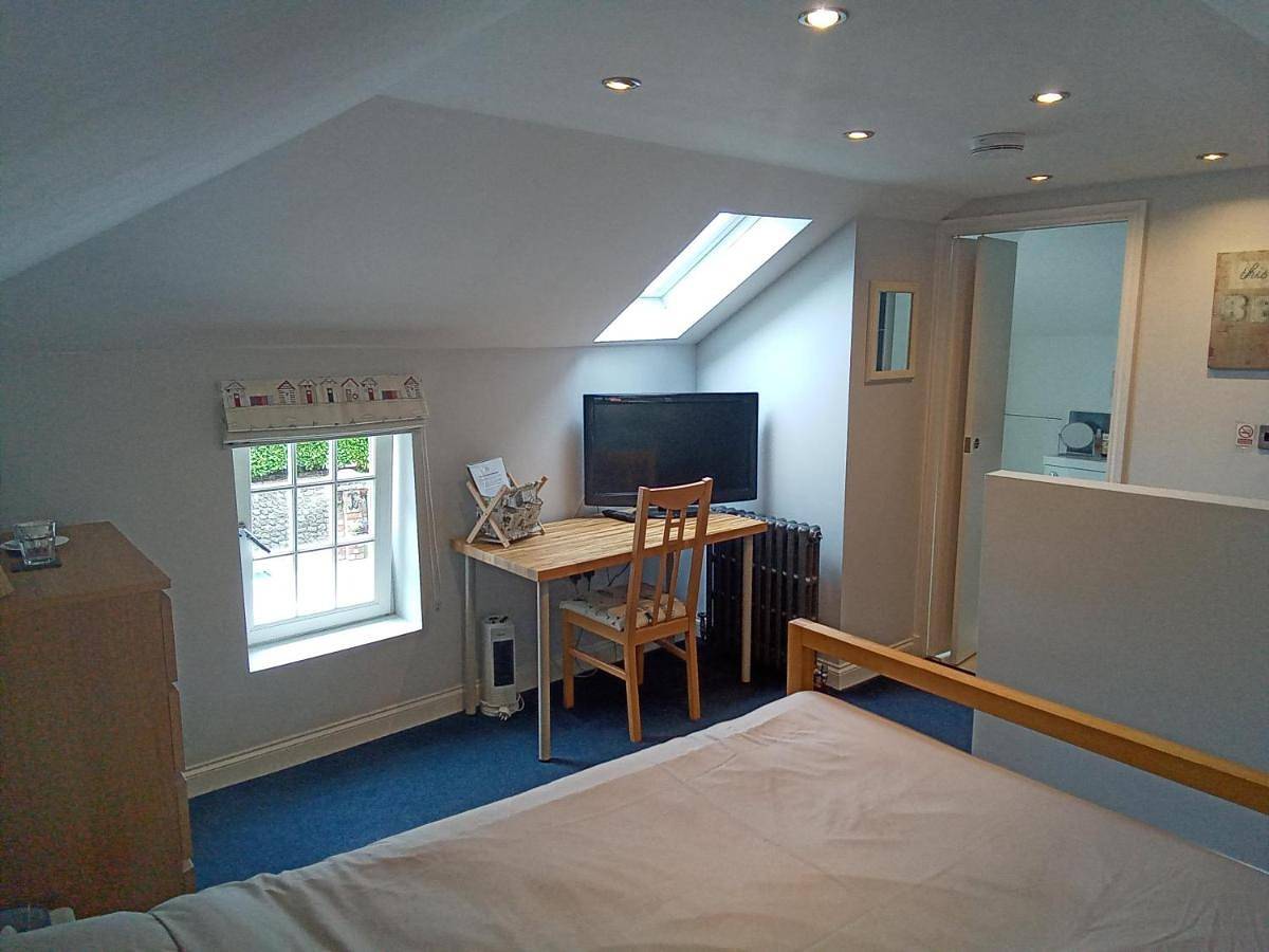 Entire holiday apartment, Double Room with Private Bathroom in Hornsea, East Riding of Yorkshire