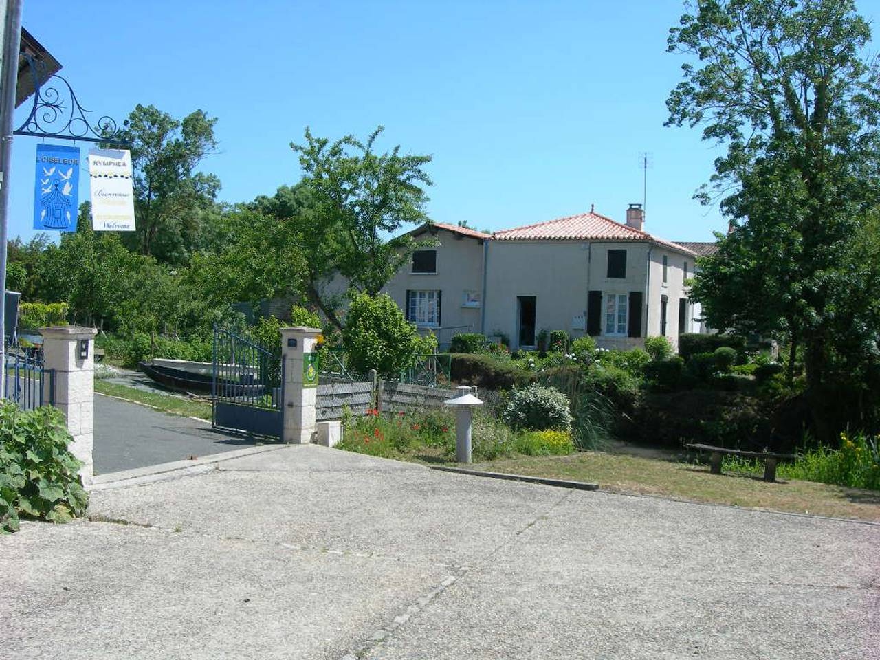 Maison au cœur du Marais Poitevin avec barques, canoës, pédalo et vélos включены in Damvix, Fontenay-le-Comte