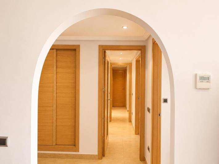 Ferienwohnung für 6 Personen, mit Balkon/Terrasse und Garten sowie Pool in Los Alcázares - 4
