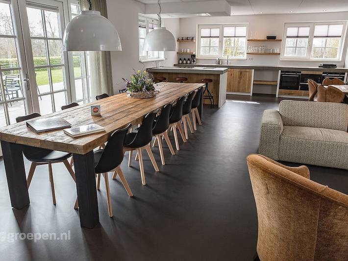 Ferienhaus für 12 Personen, mit Terrasse und Whirlpool sowie Balkon/Terrasse und Sauna auf Texel - 4