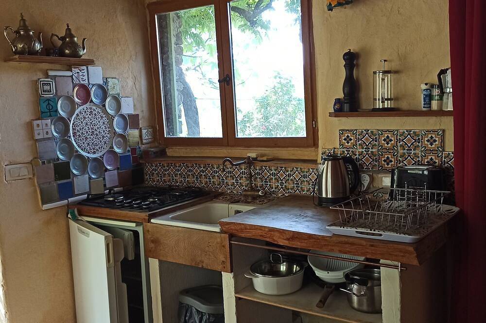 Farmhouse in the heart of nature, close to rivers, hiking trails and attractions... in Sainte-Croix-de-Caderle, Cevennen