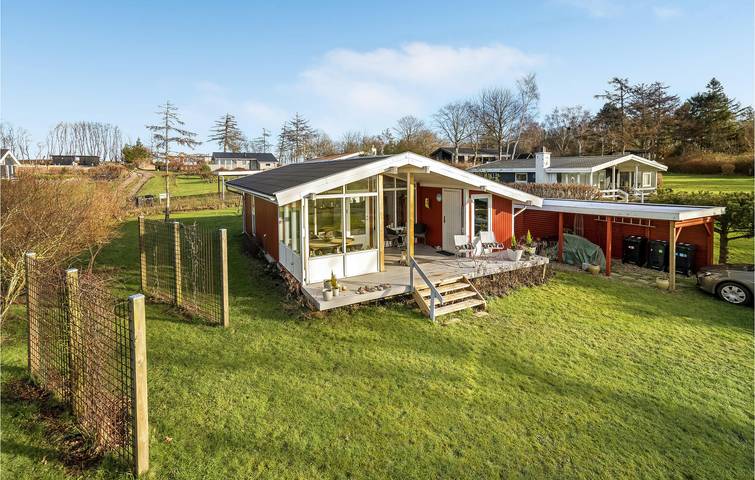 Ferienhaus für 5 Personen, mit Terrasse und Garten sowie Ausblick in Mesinge