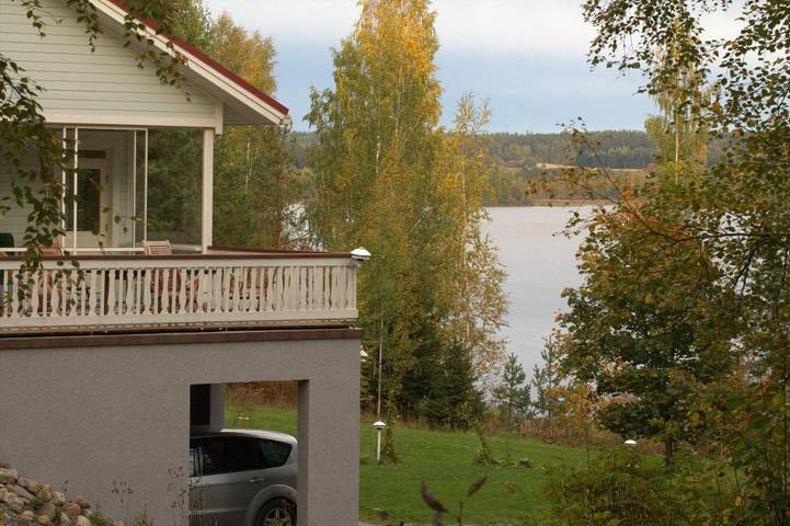 Ferienhaus für 9 Personen, mit Balkon und Terrasse sowie Garten und Sauna in Parikkala
