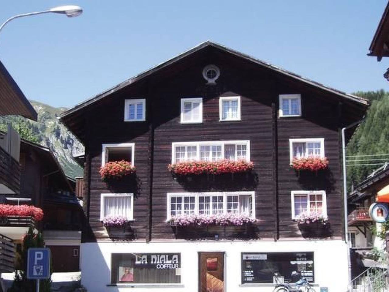 Ganze Wohnung, Fewo mit Blick auf die Berge in Sedrun, Tujetsch