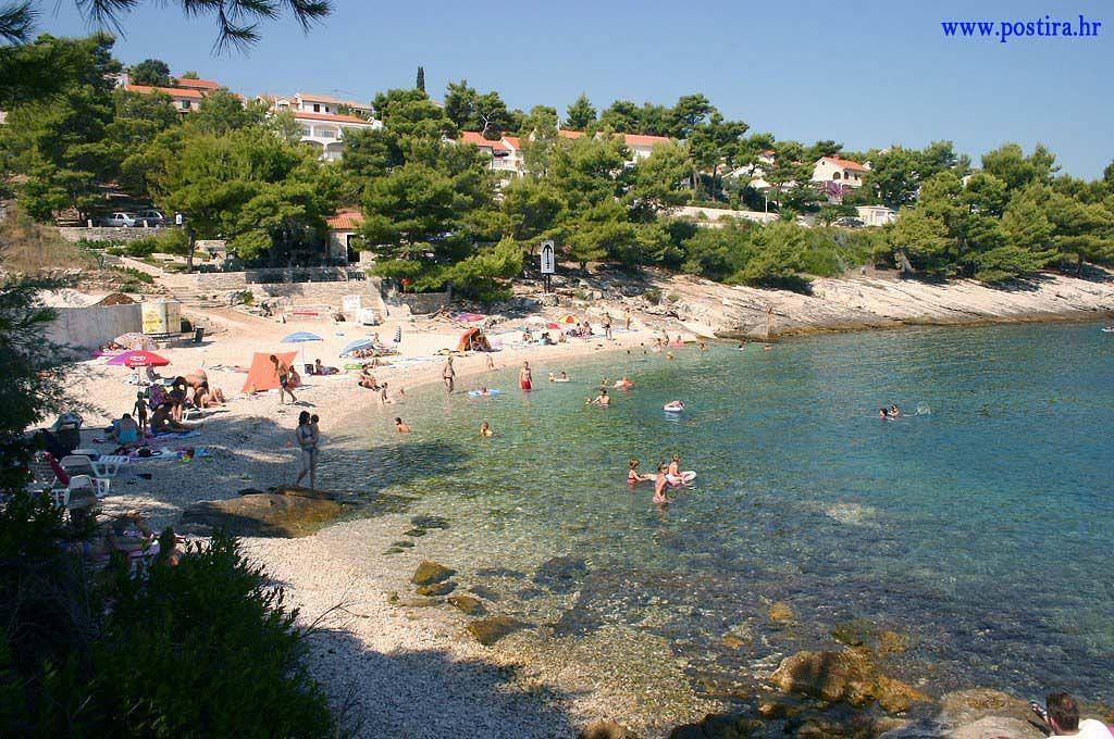 Ferienvilla in ruhiger Lage mit Pool in Postira, Brac