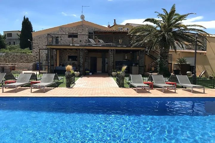 Villa for 27 people, with garden - 1