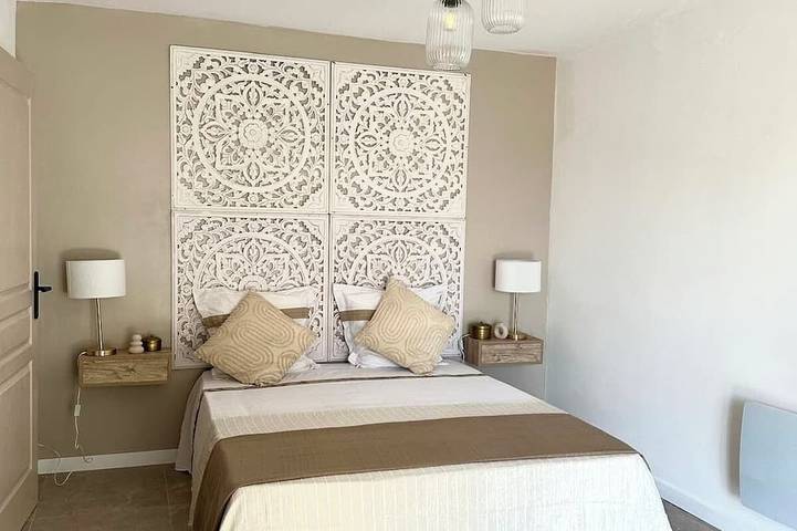 Location de vacances pour 8 personnes, avec piscine à Belcodène - 2