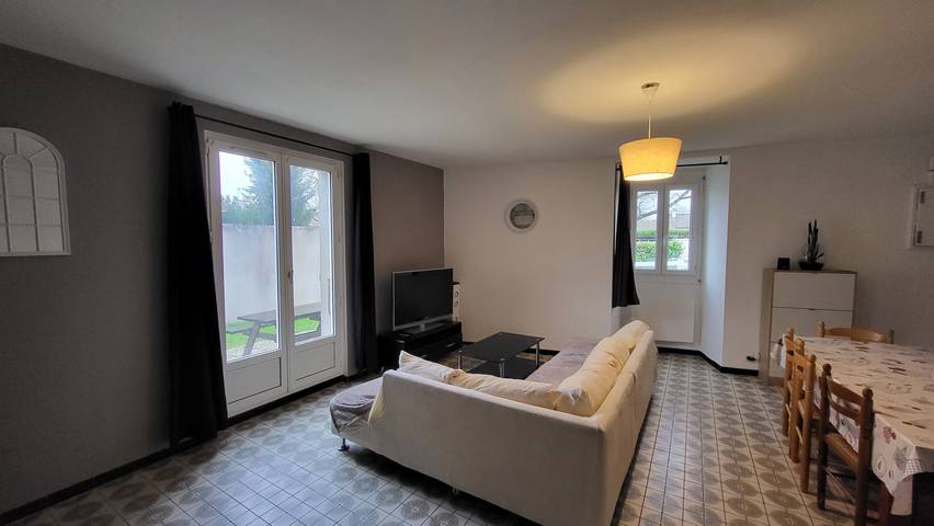 Appartement de vacances pour 6 personnes, avec terrasse et jardin