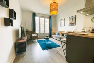 Vacation Rental for 6 Guests in Grenoble, Isère, Picture 3