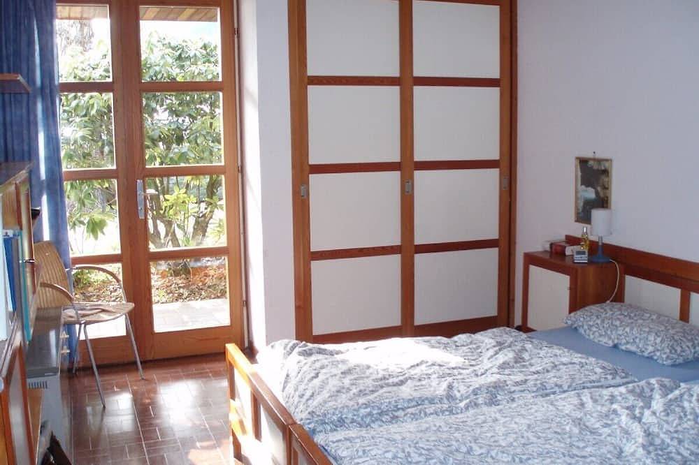 Seehaus Helga direkt am Ossiachersee, Badesteg, Garten, exklusive Nutzung in Treffen am Ossiacher See, Gerlitzen