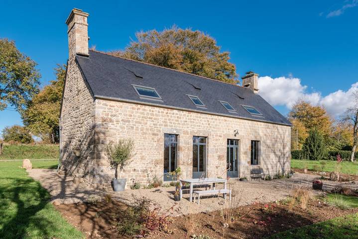 Gîte pour 6 personnes, avec jardin à Saint-Clément-Rancoudray