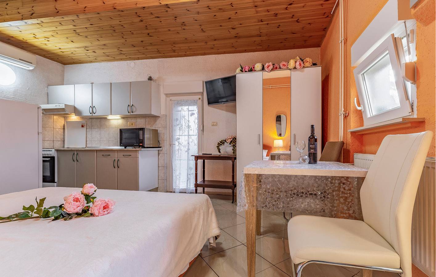 Entire vacation apartment, Vacation apartment for 2 people with terrace in Medulin, Pula-Medulin