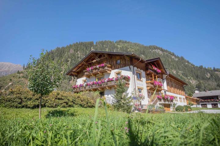 Bauernhaus für 5 Personen, mit Balkon und Terrasse sowie Garten und Sauna in Innsbruck und Umgebung - 3