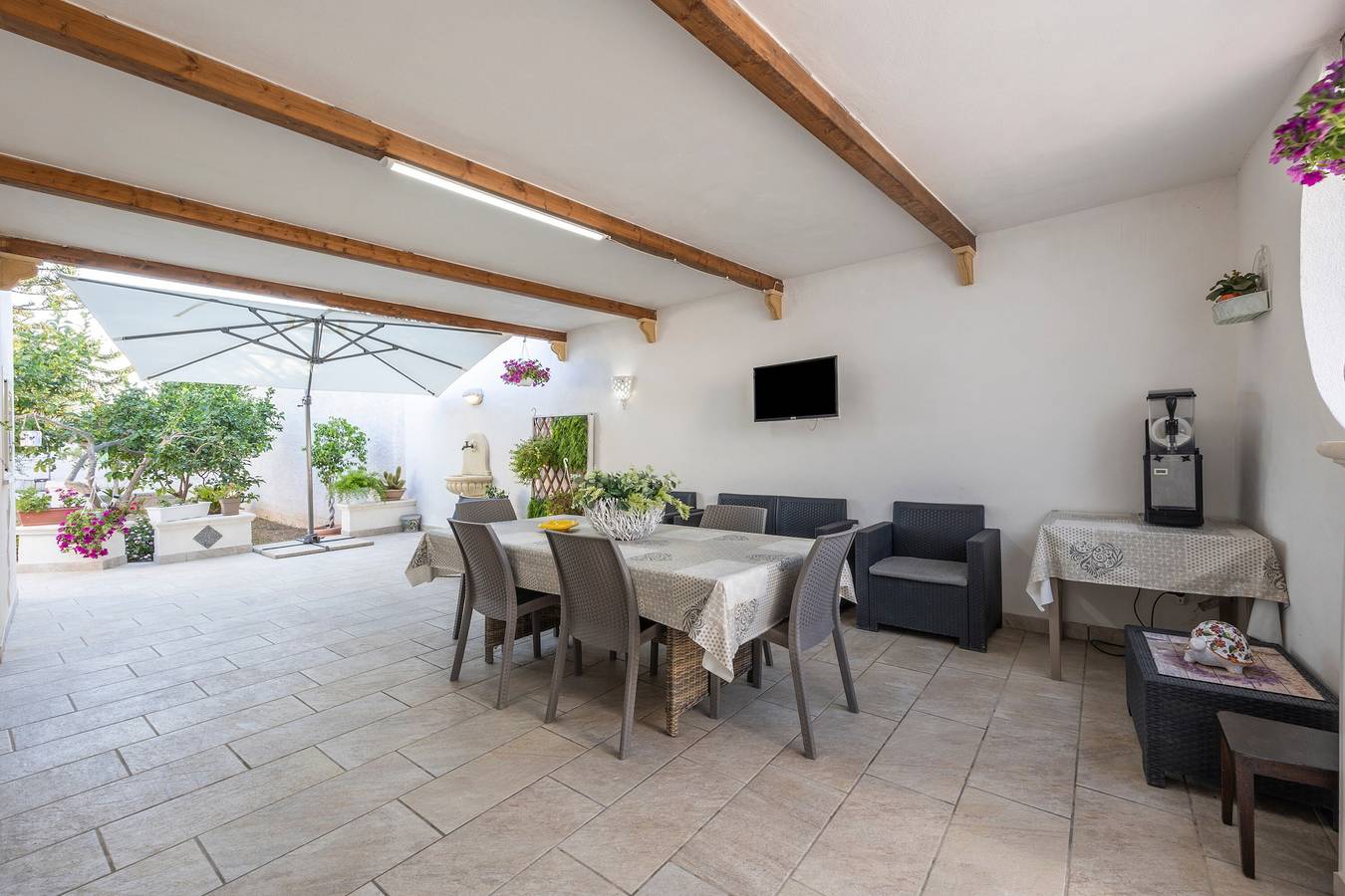 Casa vacanze "Maison Nina" con giardino privato, terrazza coperta e Wi-Fi in Marsala, Provincia di Trapani
