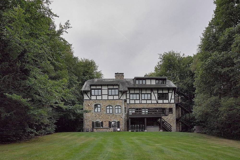 Spaziosa villa a Liegi in SPA, Liegi e dintorni