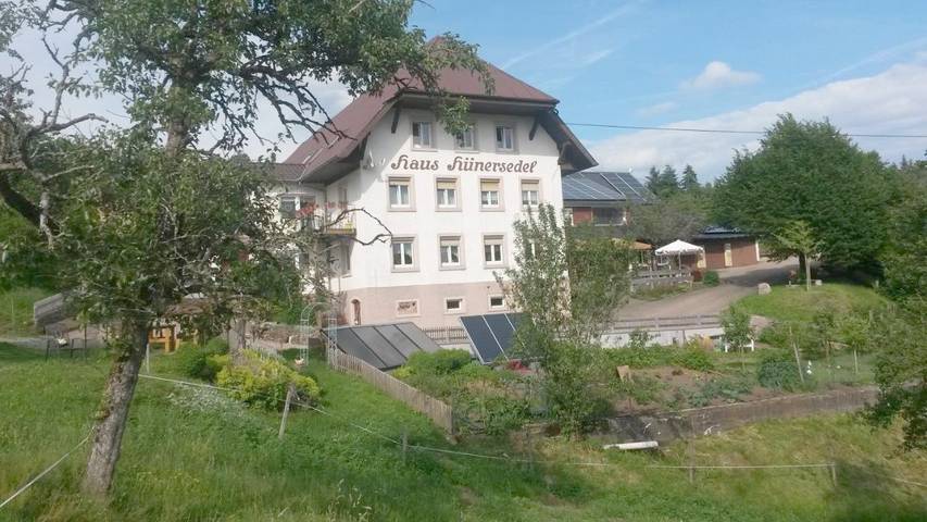 Ferienwohnung für 2 Personen, mit Balkon und Terrasse sowie Garten und Ausblick in Freiamt