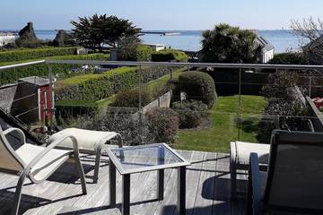 Gîte pour 10 personnes, avec jardin et balcon dans Port de Kérity