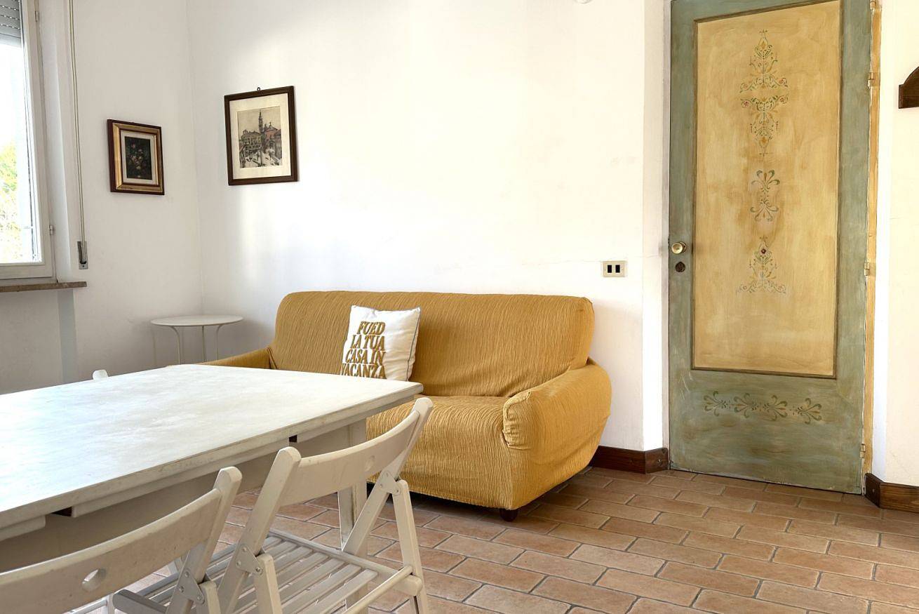 Apartamento entero, M166 - Marcelli, three-room apartment 50 meters from the sea in Marcelli, Riviera del Conero