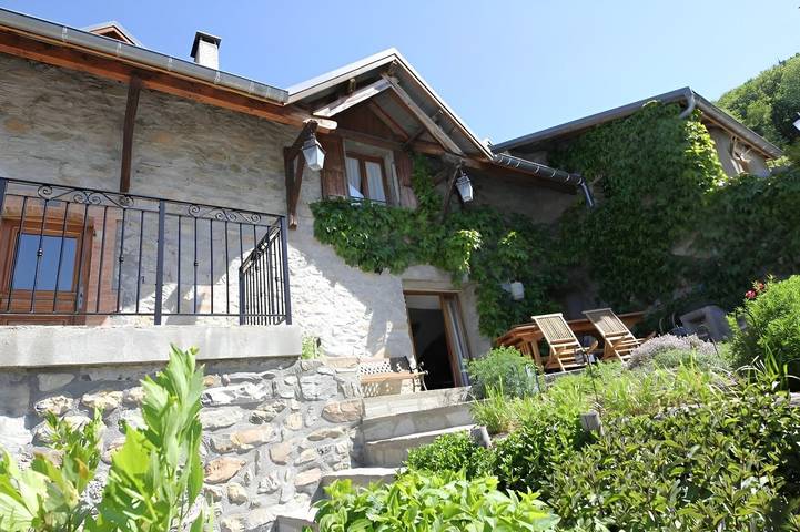 Gîte pour 6 personnes, avec jardin et terrasse, animaux acceptés - 1