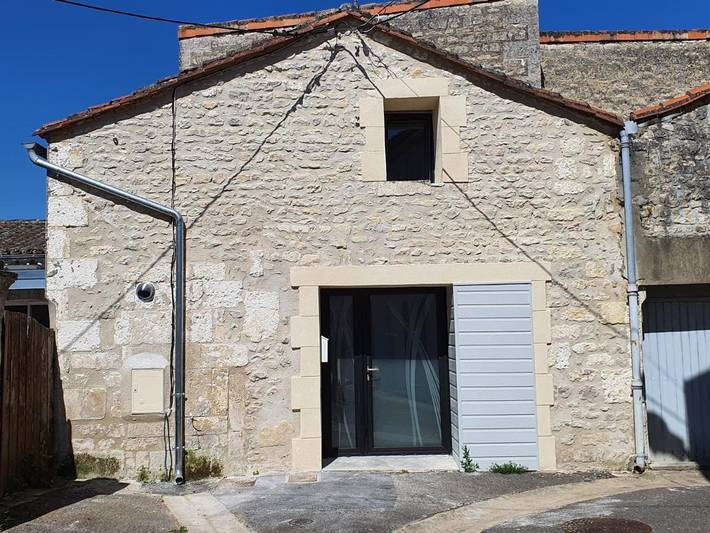 Location de vacances pour 2 personnes, avec jacuzzi à Ruelle-sur-Touvre - 2