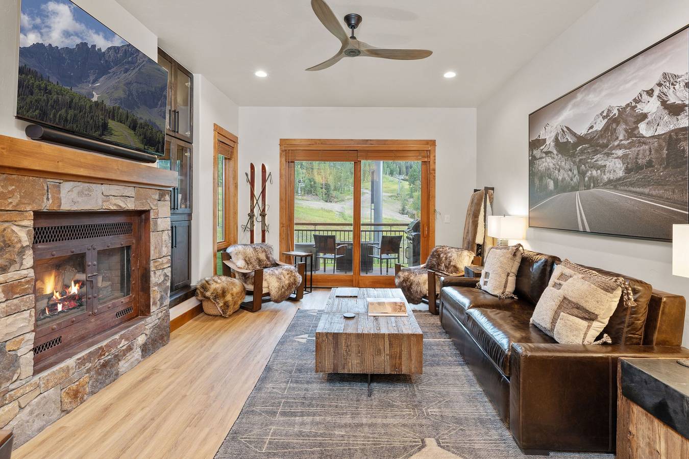 Entire apartment, Terraces A+ True Ski In Ski Out 2Br, 2Ba, Sleeps 4 in Mountain Village, Telluride Ski Resort