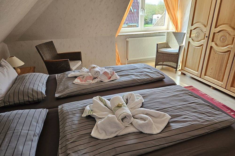 Ganze Wohnung, Große 3-Zi.-Ferienwohnung Ostseenähe in Glasau, Südliche Ostseeküste