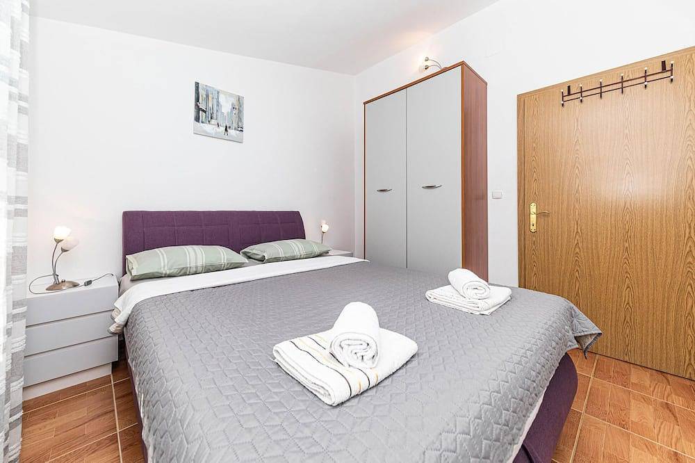 Geheel appartement, Prachtig appartement met 2 slaapkamers. in Poljica, Split-Dalmatië