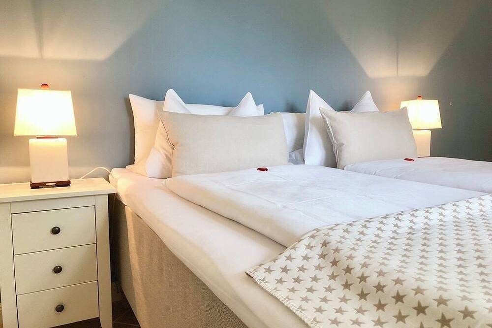 Ferienwohnung ★ Küstenperle mit Terrasse und Garten in Bosbüll, Nordfriesland