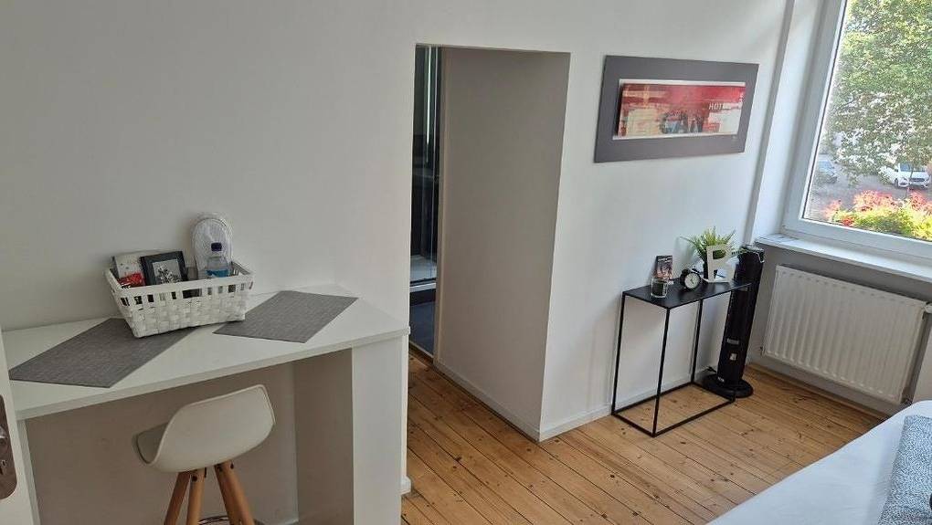 Ganze Ferienwohnung, City Central Apartment House - Apt 5 in Kaiserslautern, Saar-Nahe-Bergland