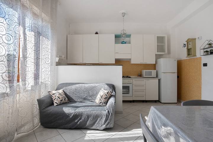 Ganze Wohnung, Apartment 'Felda' mit privatem Garten, Wlan und Klimaanlage in La Spezia (By), La Spezia