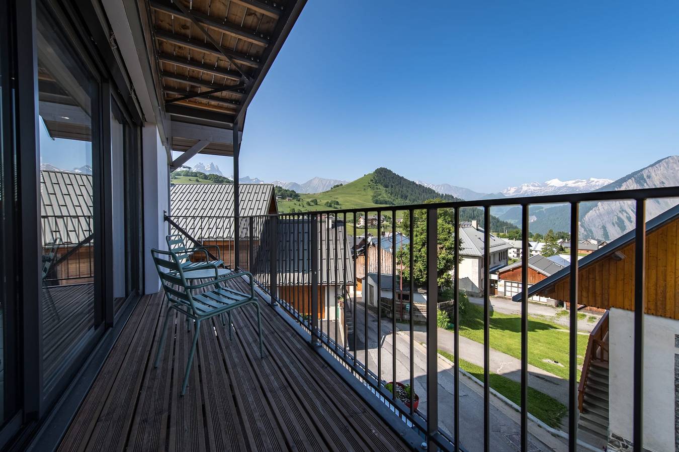 Ganze Wohnung, New Triplex | 4 Br | Near Slopes | Balcony & View in Albiez-Montrond, Region Saint-Jean-de-Maurienne