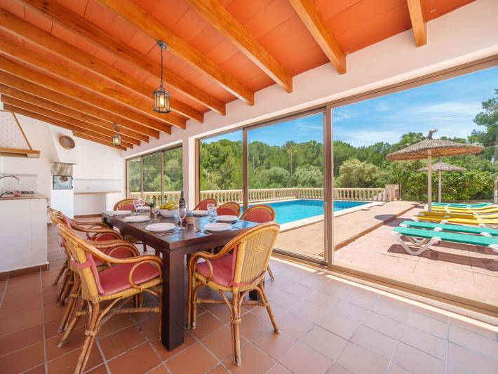 Ferienhaus für 8 Personen, mit Terrasse und Garten in Cala Murada - 4