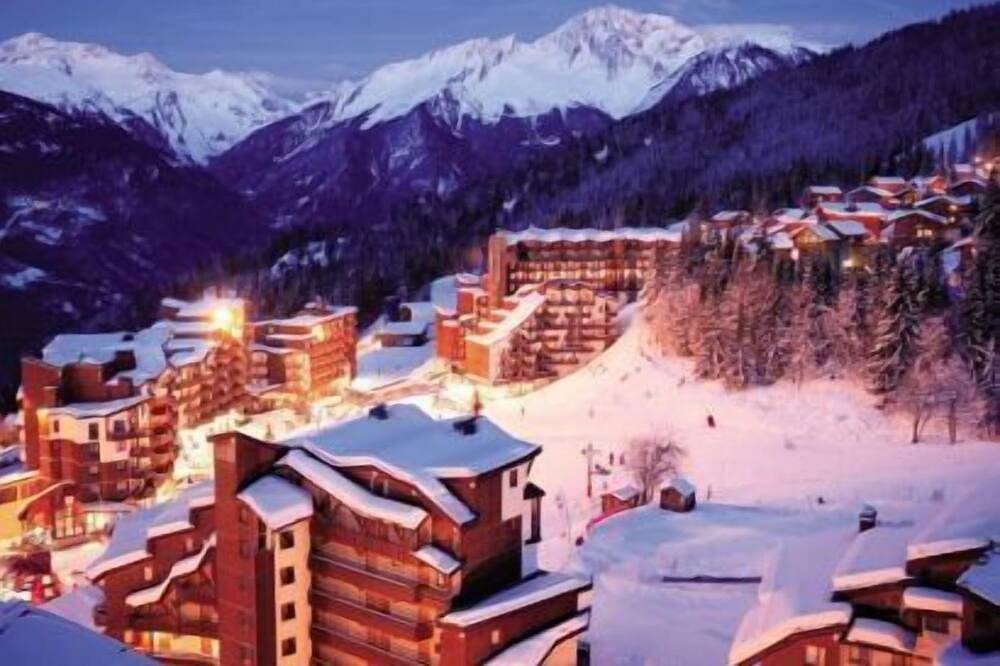Apartamento entero, Latania Courcheval Vistas panorámicas Sleep 8 Ski In / out 2 Br + mezanine 2 Bath Saun in La Tania, La Perrière