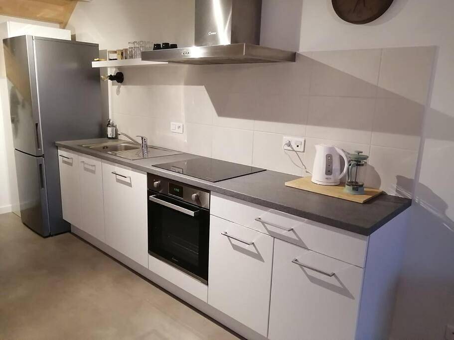 Appartement entier, One-Bedroom Apartment in Viuz-en-Sallaz, Région de Bonneville