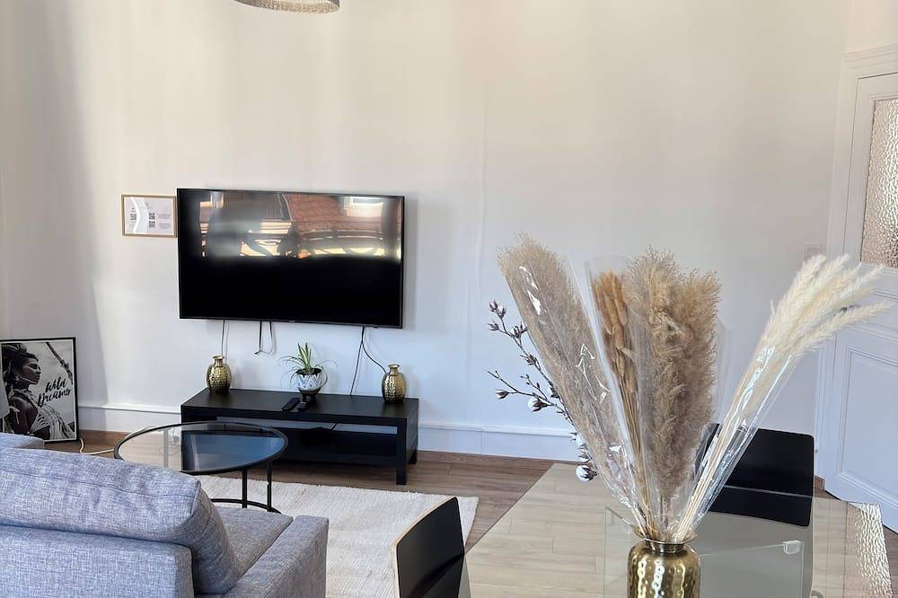 Entire apartment, Soh Rent appartement Cozy proche Strasbourg - 4p - Tv - wifi - Balcon in Schiltigheim, Strasbourg region