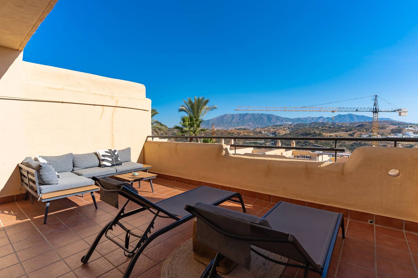 Entire apartment, Apartment 'Casa Bonitamar' with Sea Views, Wi-Fi and Air Conditioning in La Cala de Mijas, Mijas