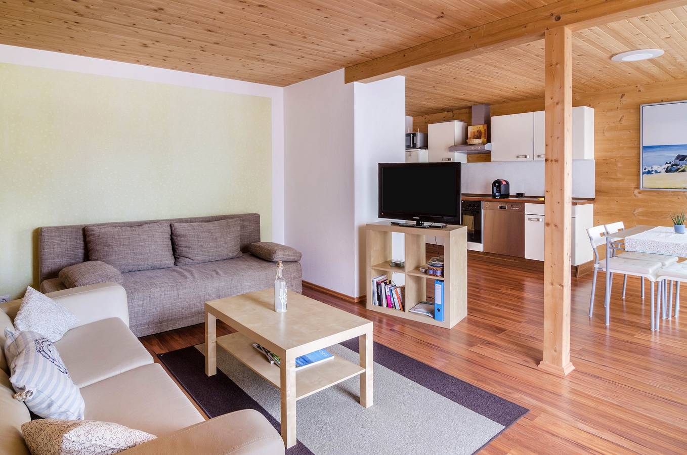 Ganze Wohnung, Ferienwohnung "Untergeschoss" mit Wlan, Terrasse & Garten in Überlingen, Region Bodensee-Oberschwaben