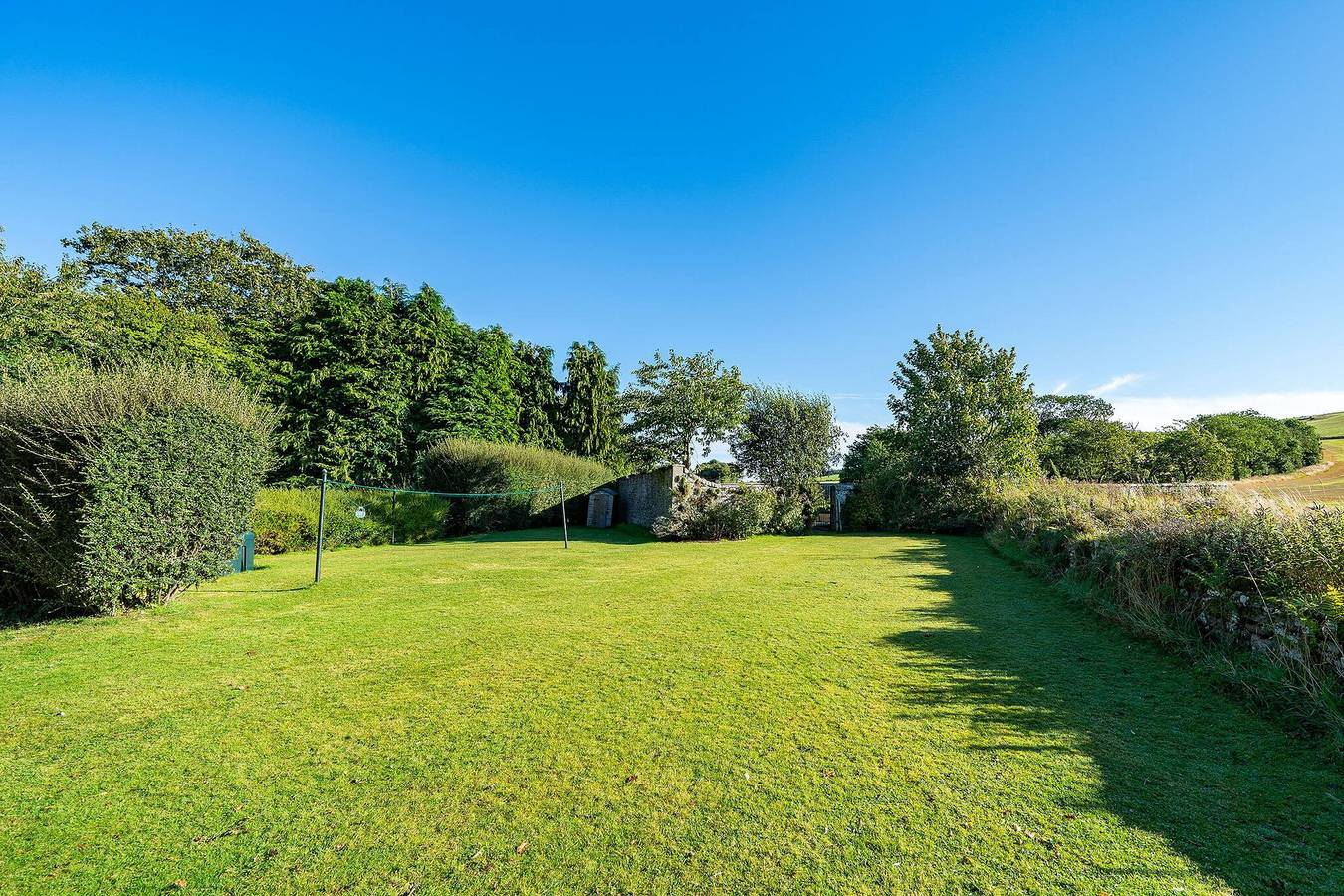 Kirkgate Cottage - 2 Bed Secluded Spot in Angus