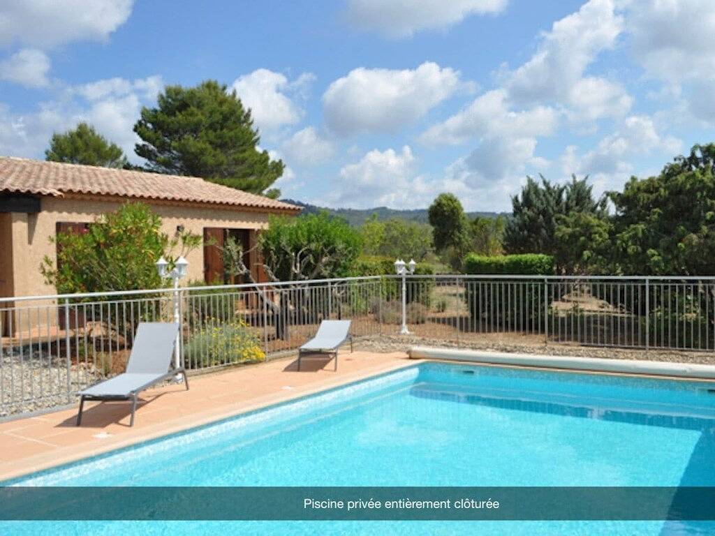 Casa de vacaciones en Cotignac con piscina. in Carcès, Región Brignoles