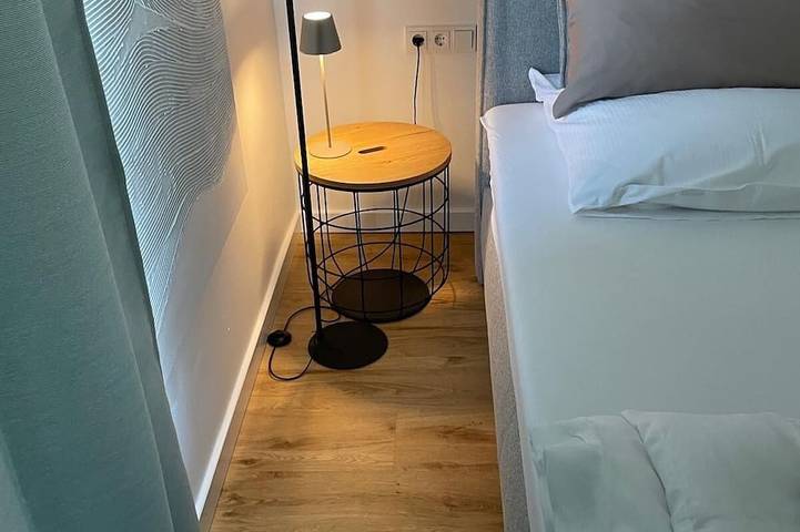 Ganze Wohnung, Topmoderne Ferienwohnung hinterm Deich in Greetsiel, Krummhörn