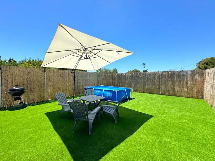 Escapadas de fin de semana para 4 personas, con jardín y piscina en Benidorm